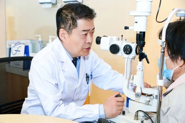 医德医风｜爱尔眼科马勇：用医术雕琢光明，以仁心传递温暖